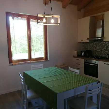 Çiftlik konaklama Bio Apipoli Lucino