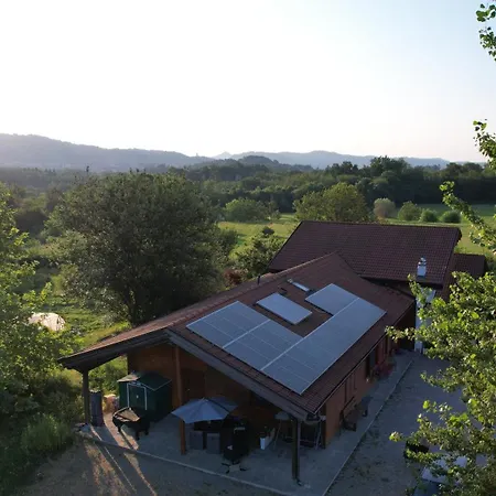 Bio Apipoli Alloggio per agriturismo *