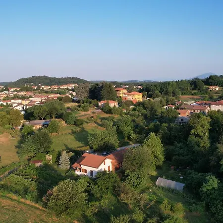 Bio Apipoli Alloggio per agriturismo Lucino